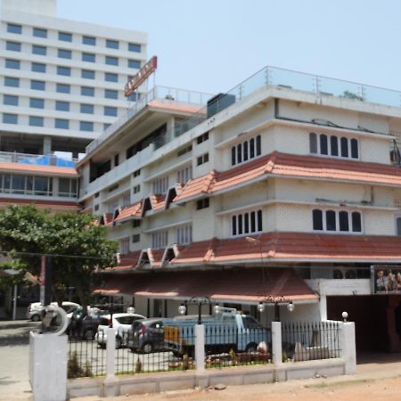 Sea Queen Hotel Kozhikode Exterior photo